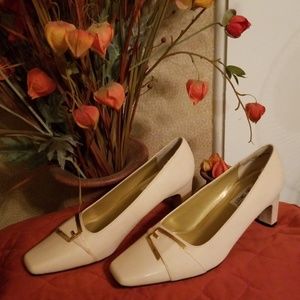 NWOB Maggie Sweet Shoes